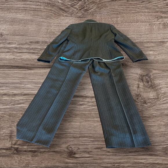Vintage Tahari Arthur Levine Pin Stripe Pant Suit Jacket & Pants Size 6P - Picture 2 of 8